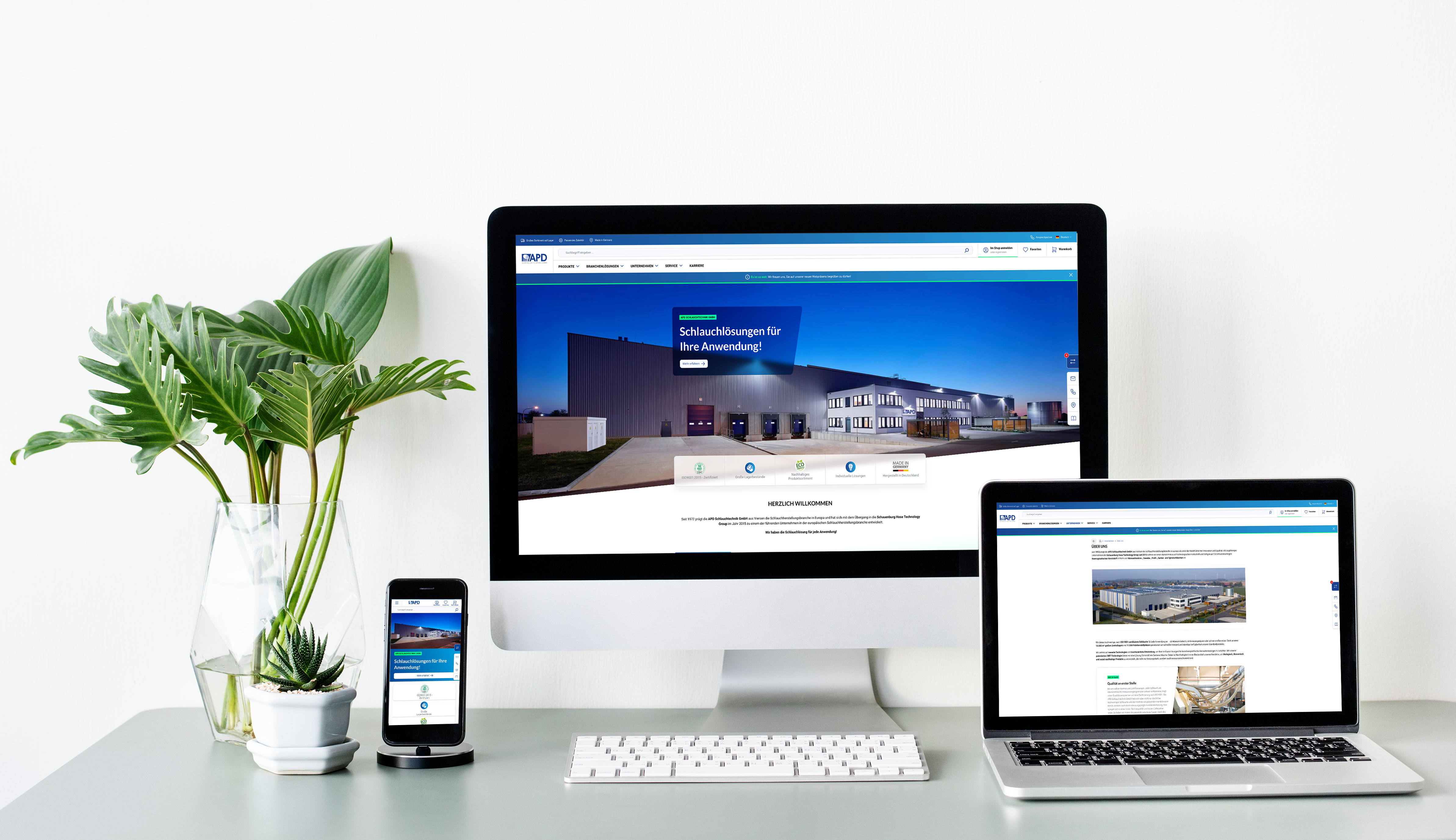 Unsere neue Website ist jetzt online! Pc, Laptop, Topfpflanze, Bildschirm, Überwachen